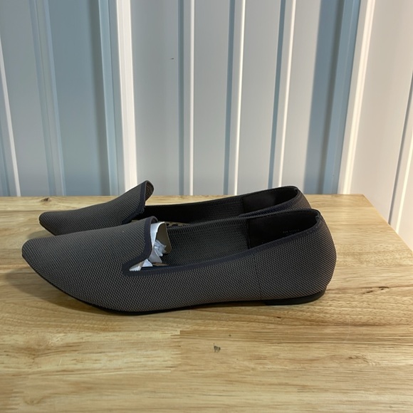 Journee Collection Womens Shoes Size 12 Vickie Grey - Picture 3 of 6